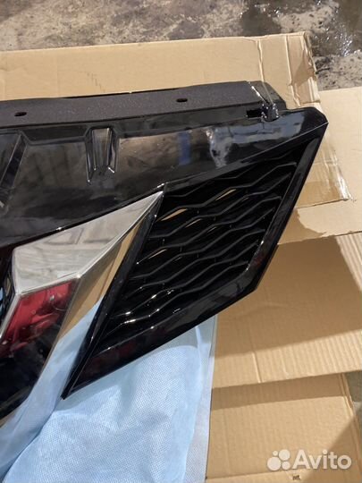 Решетка радиатора Nissan X-Trail T32, NT32