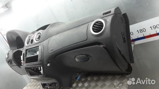 Панель приборов (торпедо) citroen C3 1 (PBE08IS01)