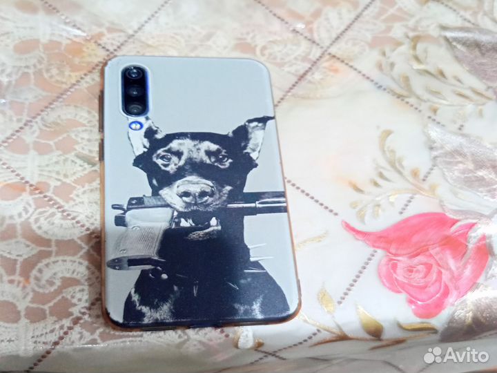 Xiaomi Mi 9 SE, 6/64 ГБ