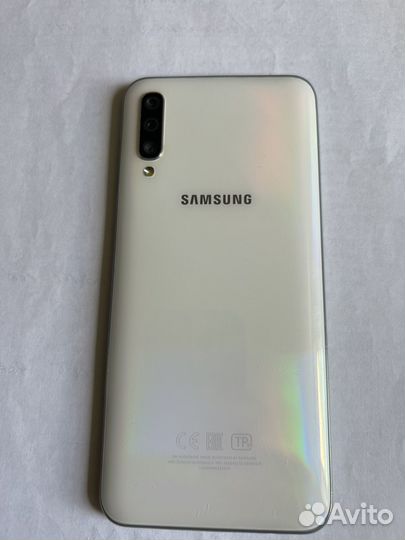 Samsung Galaxy A50, 4/64 ГБ