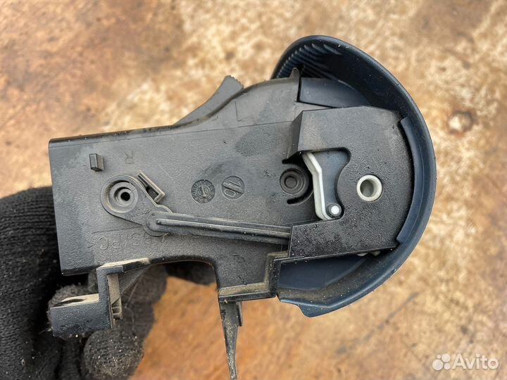 Мерседес w203 c класс дефлектор правый