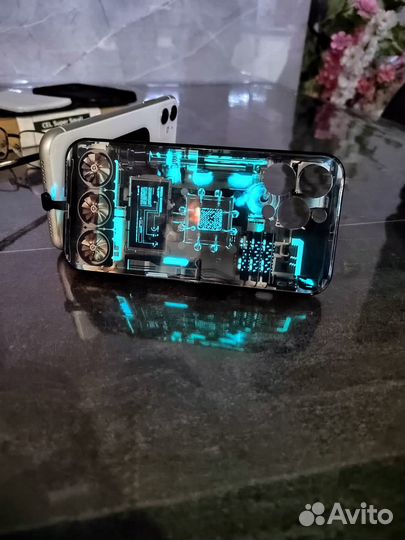 Светящийся чехол для iPhone 13