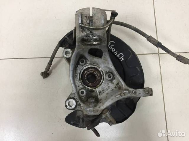 Кулак поворотный передний правый Volkswagen Tiguan