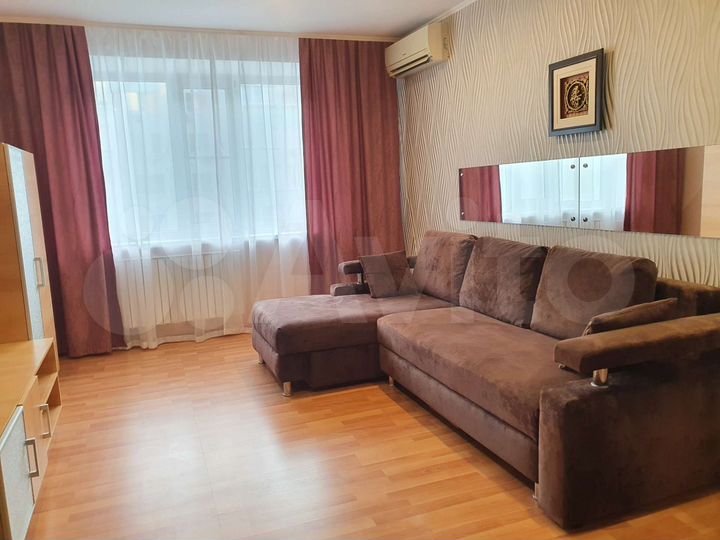 2-к. квартира, 56 м², 6/10 эт.