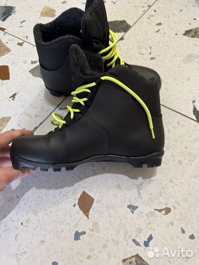 Лыжные ботинки 40
