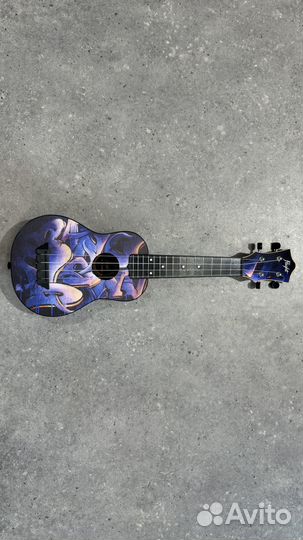 Укулеле с рисунком