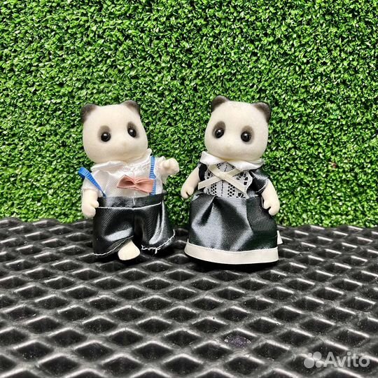 Фигурки семья панд