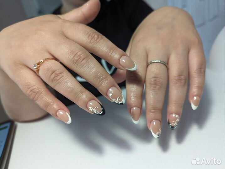 Маникюр,покрытие гель-лаком,дизайн стразы, бульонк