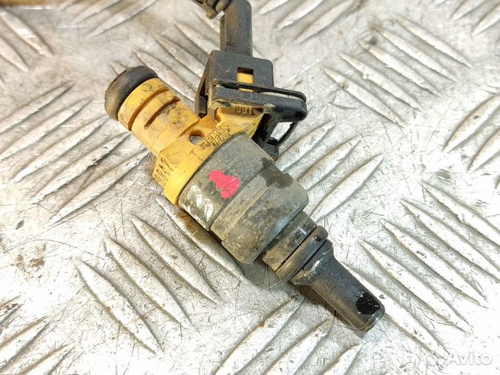 Форсунка двигателя Kia Rio 2000 2005