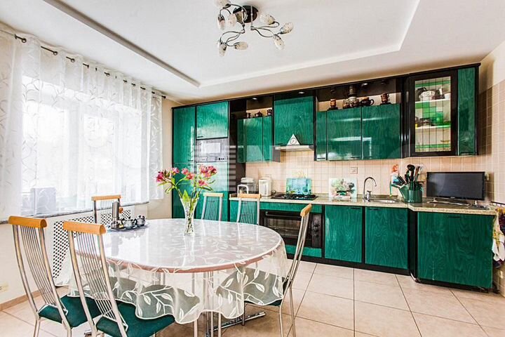 Дом 360 м² на участке 15 сот.