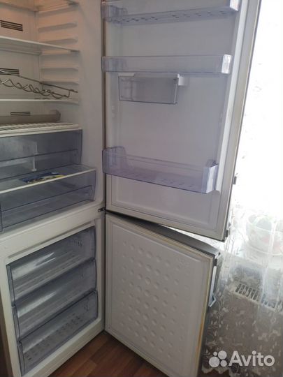 Холодильник бу beko