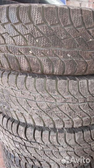 Viatti Bosco S/T V-526 215/65 R16