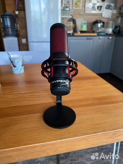 Микрофон HyperX quadcast