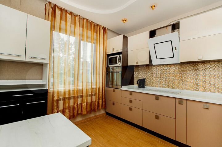 3-к. квартира, 80 м², 3/5 эт.