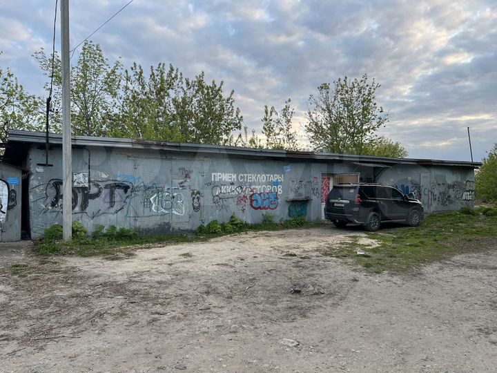 Гараж, > 30 м²