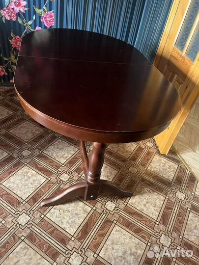 Кухонный стол