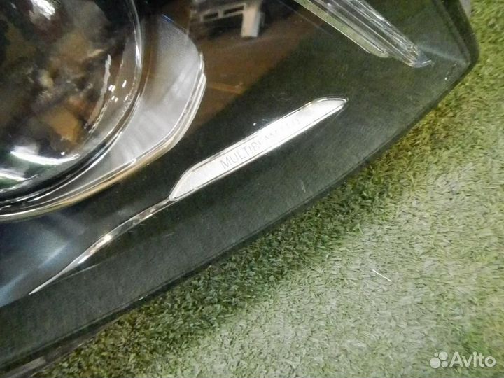 Фара правая Mercedes-Benz E-Class