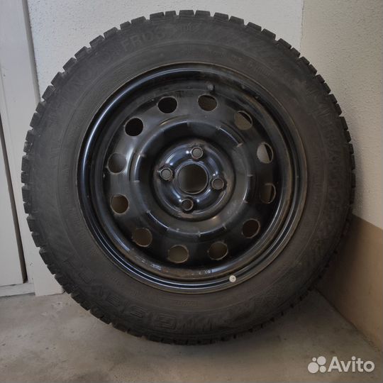 Диски стальные Хундай-Киа радиус 15 с шинами