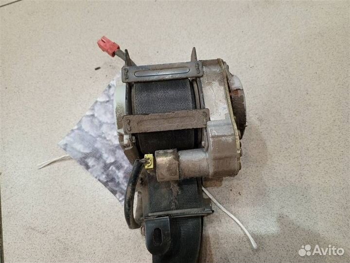 Ремень безопасности передний левый Mitsubishi Paj