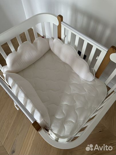 Детская кроватка с комодом