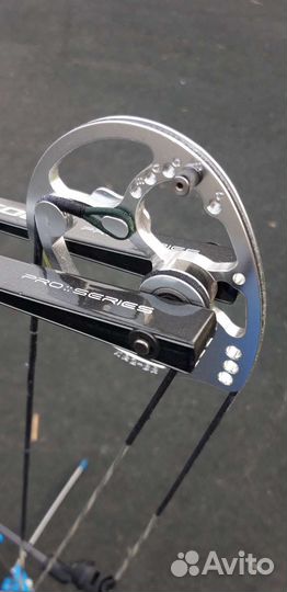 Блочный лук hoyt