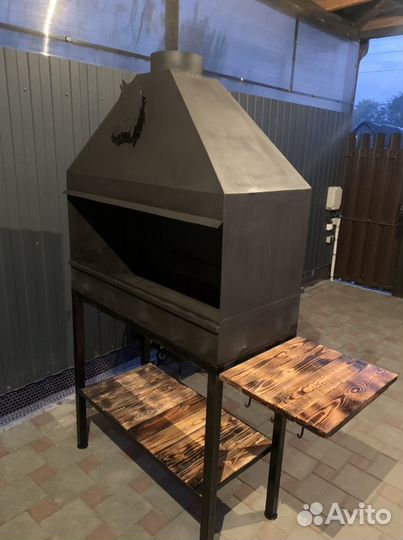 Мангал с крышей