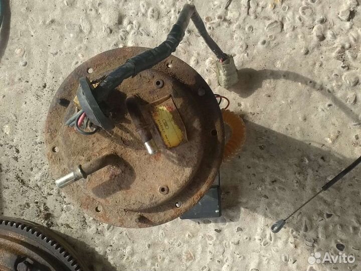 Бензонасос Киа сефия. 1,5 бензин 2000г