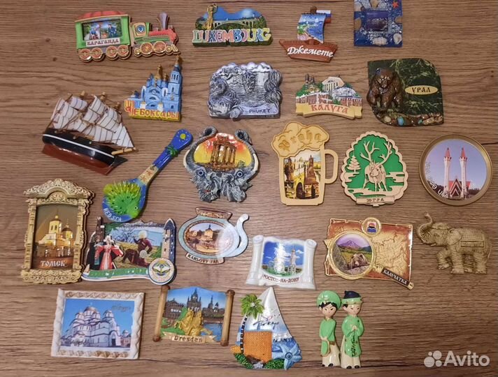 Магниты на холодильник из разных стран