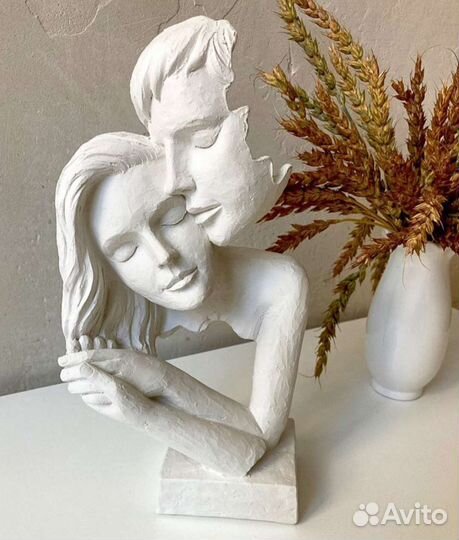 Статуэтка гипсовая Нежность