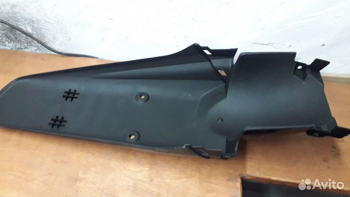 Крыло заднее