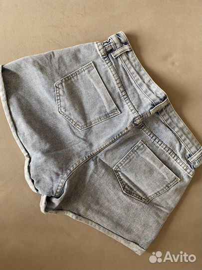 Джинсовые шорты