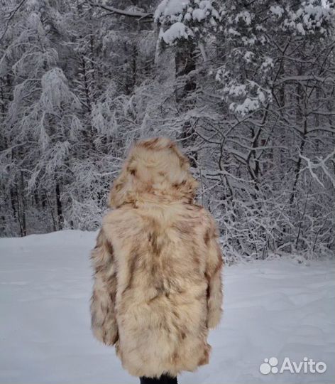 Шуба волк с капюшоном