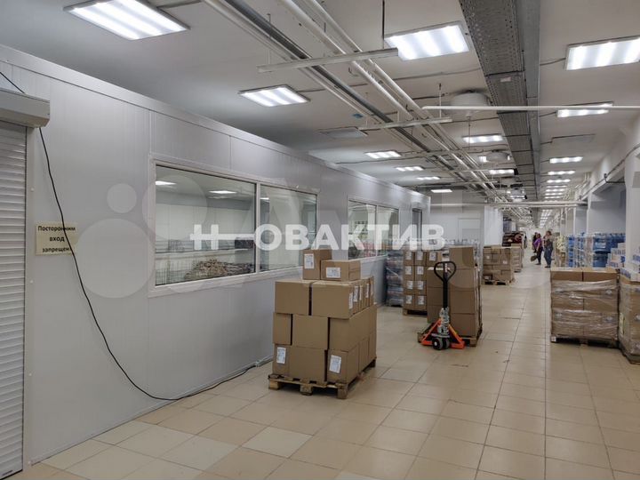 Продам помещение свободного назначения, 1100 м²