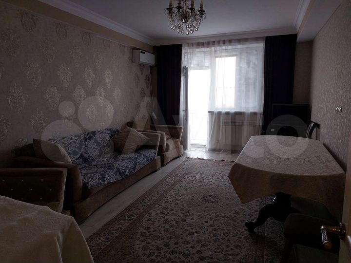 2-к. квартира, 79 м², 4/10 эт.