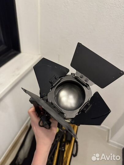 Свет для съемки Dedolight