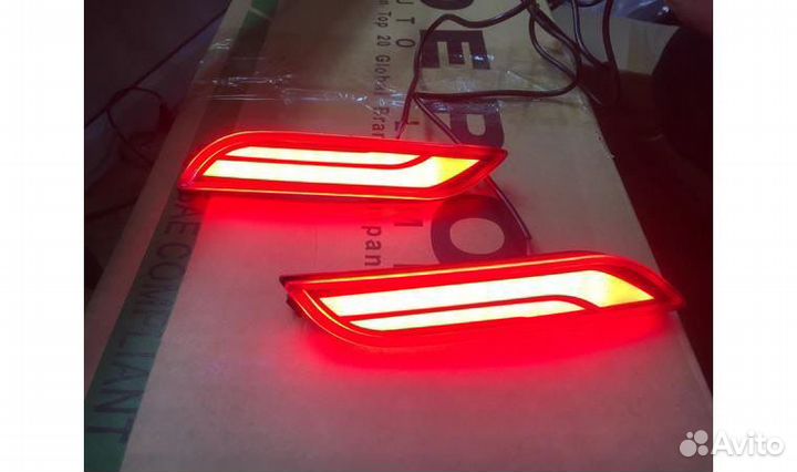 Катафоты LED диодные в задний бампер Камри 70