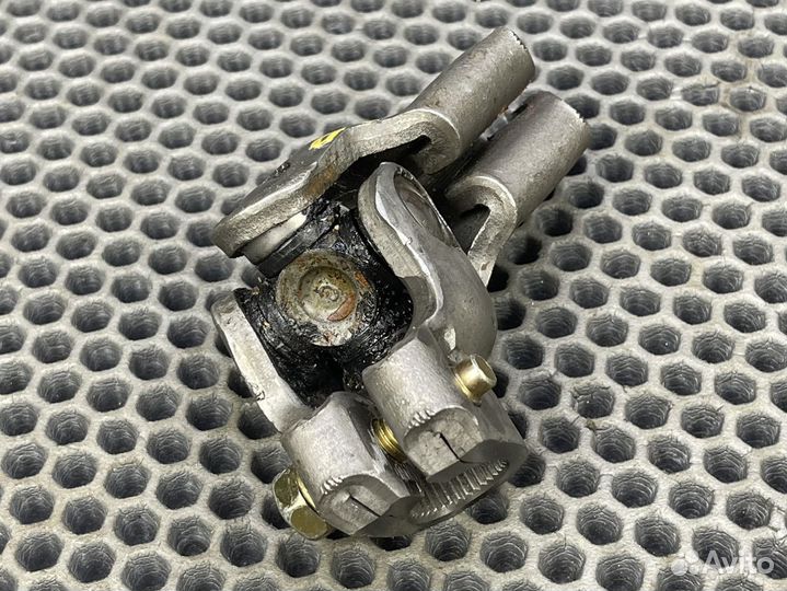 Карданчик рулевой Mazda Capella GF8P fpde