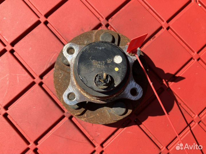 Ступица передняя левая Lexus LS 4 2007 89543-30260