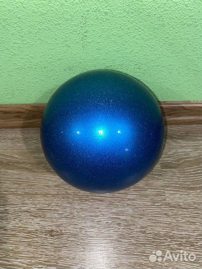 Гимнастический мяч