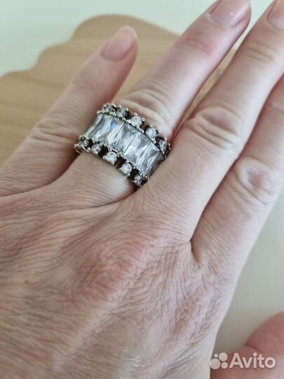 Люксовая бижутерия кольцо Poison Drop