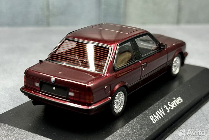 Модель BMW 3-Series E30 1989 Maxichamps 1:43