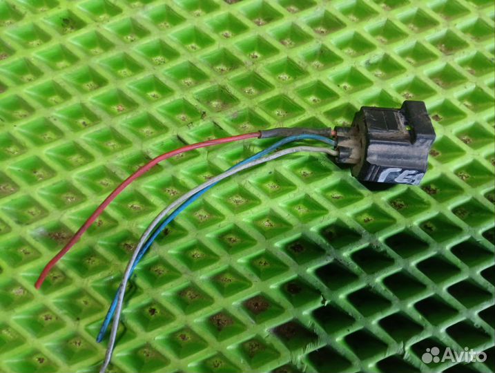 Фишка генератор форд фокус 1