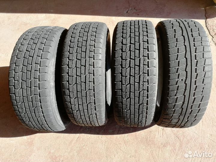 Goodyear Ice Navi Zea 215/60 R16 95Q