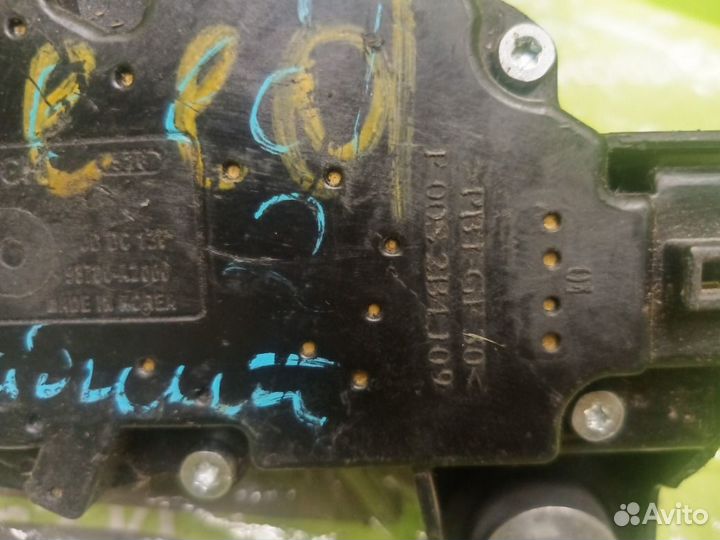 Моторчик стеклоочистителя задний Kia Ceed 2 Jd 1.6