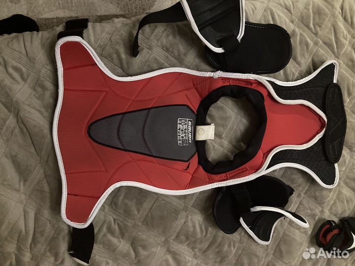 Нагрудник хоккейный bauer 1x