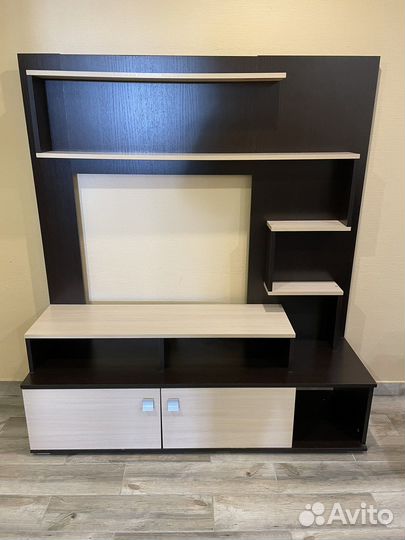 Тумба под телевизор с полками