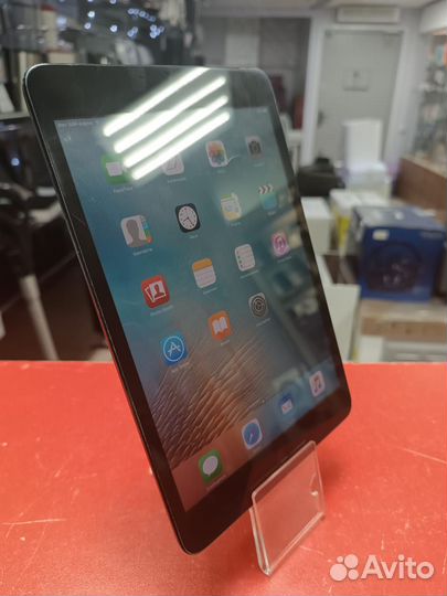 Планшет iPad mini 1