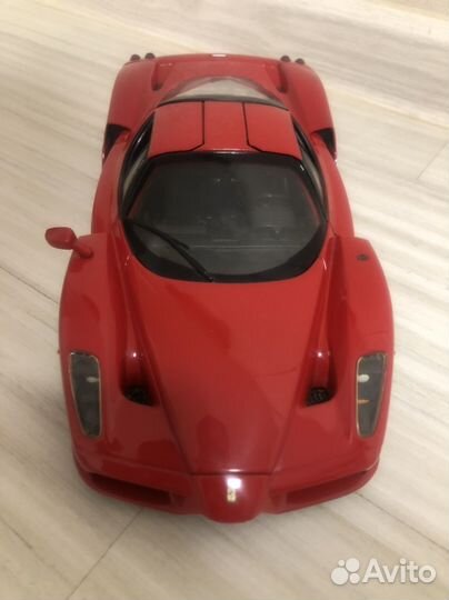 Ferrari enzo 1:18 hot wheels