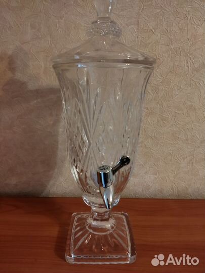 Диспенсер для напитков