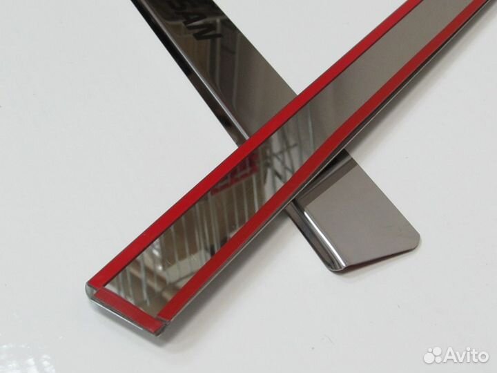 Накладки на пороги Nissan Juke Ниссан Жук